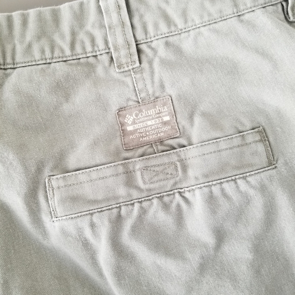 Columbia Cotton cargo Shorts Gray Size 38 Waist - Picture 9 of 10